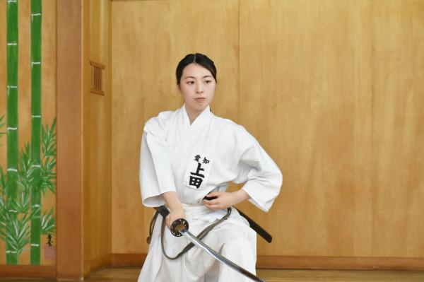 日本には日本人に適ったエクササイズがある　― 女性のためのウェルネス居合道 ―