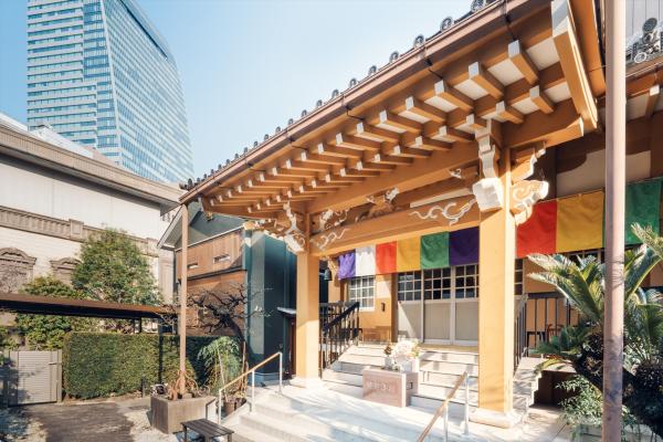 静寂と安らぎのお寺で瞑想＆写経体験【瑞光山久遠寺】